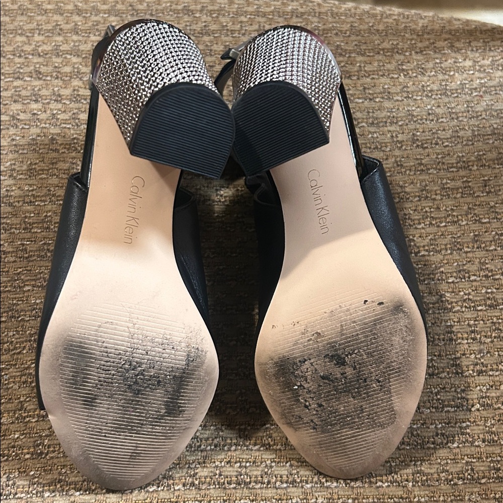 🎉HOST PICK🎉 Calvin Klein Norah Black Leather Block Heel Sandals – Size 6 - Picture 7 of 7